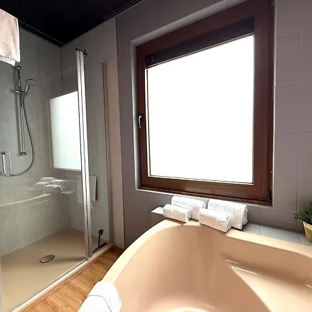 شقة Haus Panoramablick - 2 *